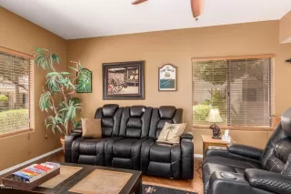 Photo #6: 6107347 Listing 