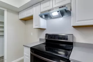 Photo #4: 6107351 Listing 