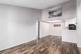 Photo #3: 6107394 Listing 