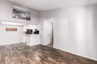 Photo #4: 6107394 Listing 