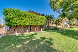 Photo #2: 6107444 Listing