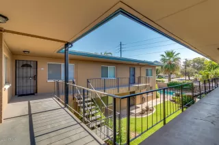 Photo #6: 6107444 Listing