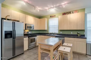 Photo #3: 6107525 Listing