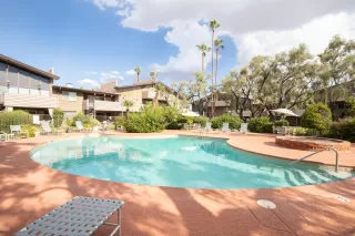 Photo #1: 6107536 Listing 