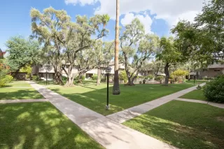 Photo #2: 6107536 Listing 