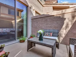 Photo #2: 6107572 Listing 