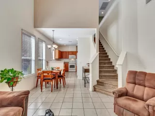 Photo #6: 6107572 Listing 