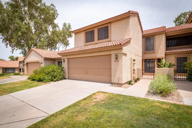 MLS: 6107662 Condo For Sale