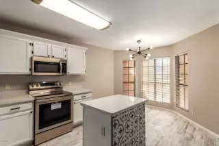 Photo #6: 6107662 Listing 