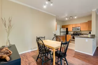 Photo #6: 6107713 Listing