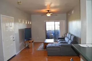 Photo #2: 6107766 Listing