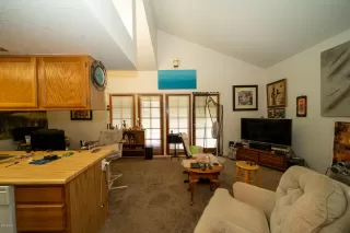 Photo #1: 6107950 Listing