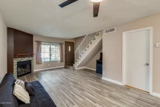 Photo #4: 6108207 Listing 