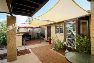 Photo #2: 6108287 Listing