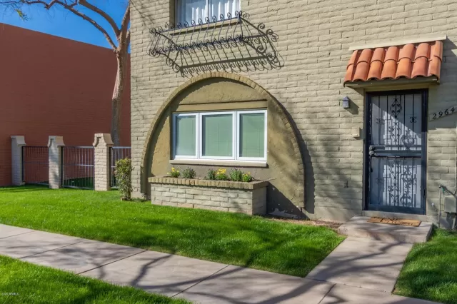 MLS: 6108300 Condo For Sale