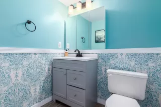 Photo #5: 6108300 Listing