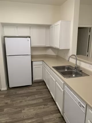 Photo #3: 6108304 Listing 