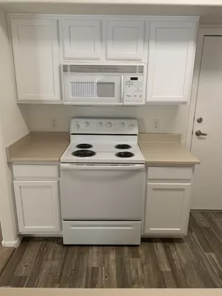 Photo #4: 6108304 Listing 