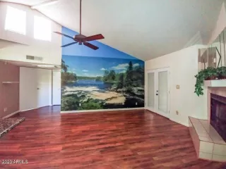 Photo #1: 6108317 Listing 