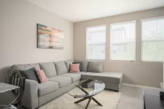 Photo #4: 6108488 Listing 