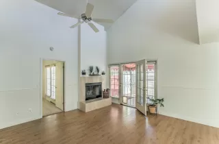 Photo #2: 6108510 Listing