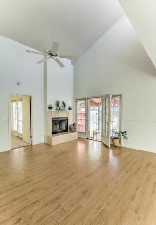 Photo #3: 6108510 Listing