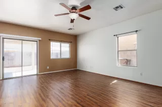 Photo #4: 6108547 Listing 