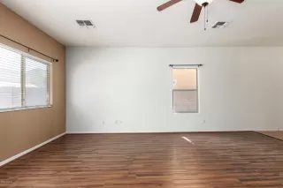 Photo #5: 6108547 Listing 