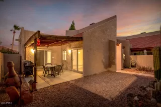 Photo #3: 6108775 Listing