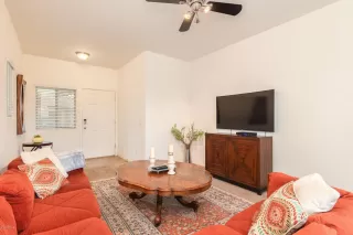 Photo #1: 6108803 Listing