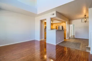 Photo #2: 6108822 Listing