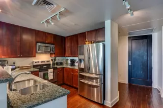 Photo #5: 6109061 Listing