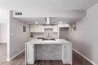 Photo #1: 6109169 Listing