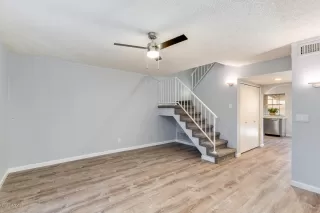 Photo #2: 6109217 Listing