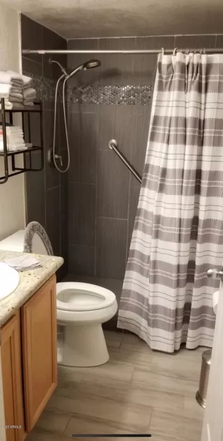 Photo #3: 6109300 Listing