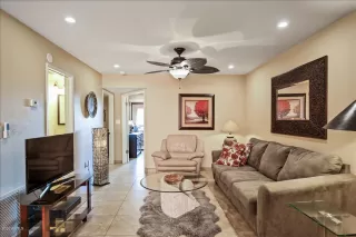 Photo #2: 6109313 Listing 