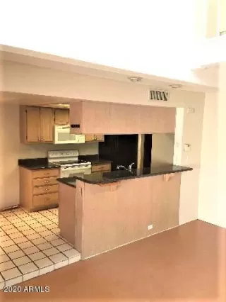 Photo #3: 6109366 Listing 