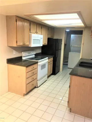 Photo #6: 6109366 Listing 