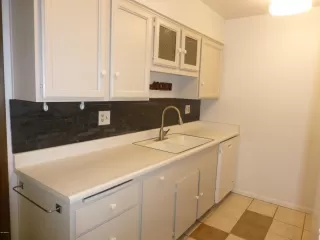 Photo #3: 6109426 Listing 