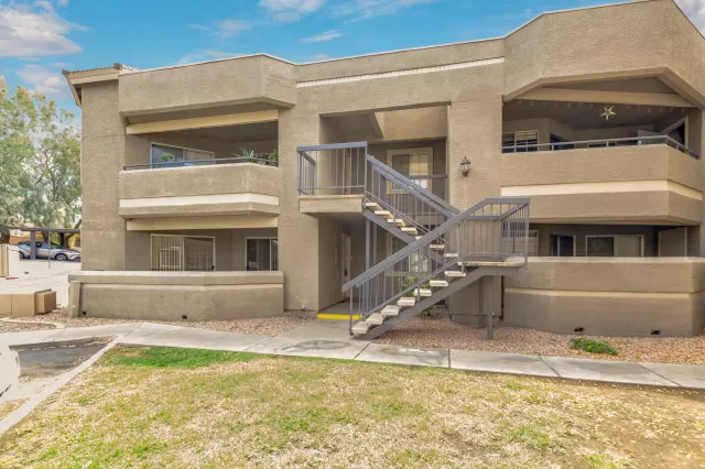 MLS: 6109519 Condo For Sale