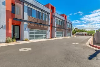 Photo #2: 6109797 Listing 