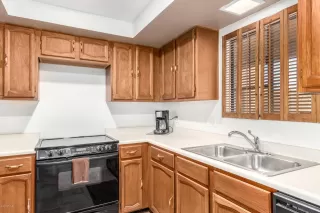 Photo #3: 6109871 Listing