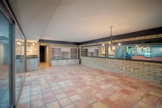 Photo #5: 6109911 Listing