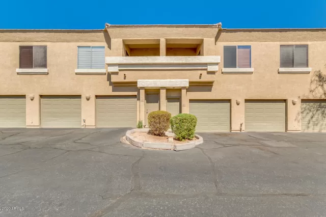 MLS: 6109938 Condo For Sale