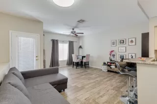 Photo #4: 6109938 Listing 
