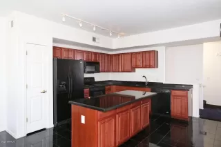 Photo #4: 6110003 Listing 