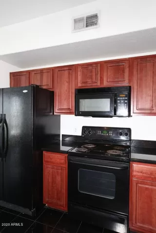 Photo #6: 6110003 Listing 