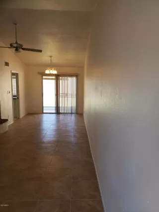 Photo #5: 6110034 Listing