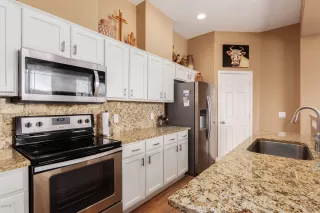 Photo #3: 6110180 Listing 