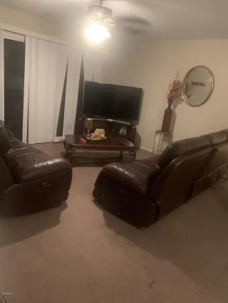 Photo #5: 6110192 Listing 